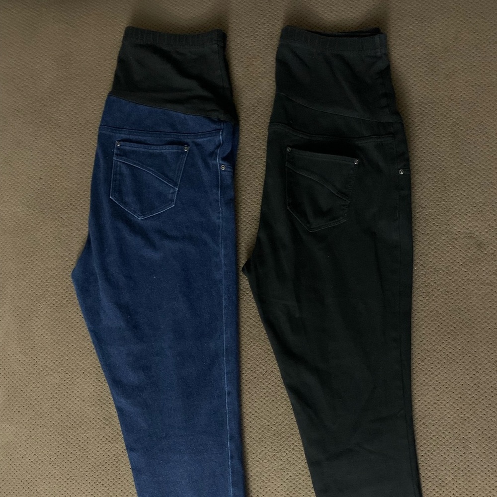 Lot of 2 Maternity pants